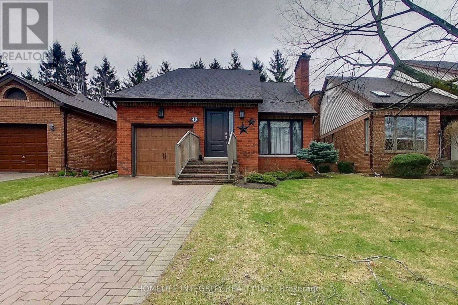 40 GREEN BRIAR ROAD, New Tecumseth, Ontario