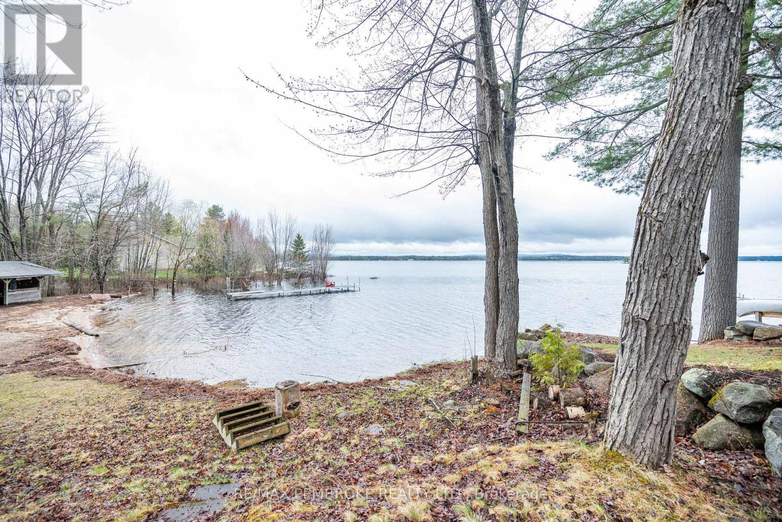 80 Macgregor Bay Trail, Petawawa, Ontario  K8A 8K9 - Photo 13 - X12982788
