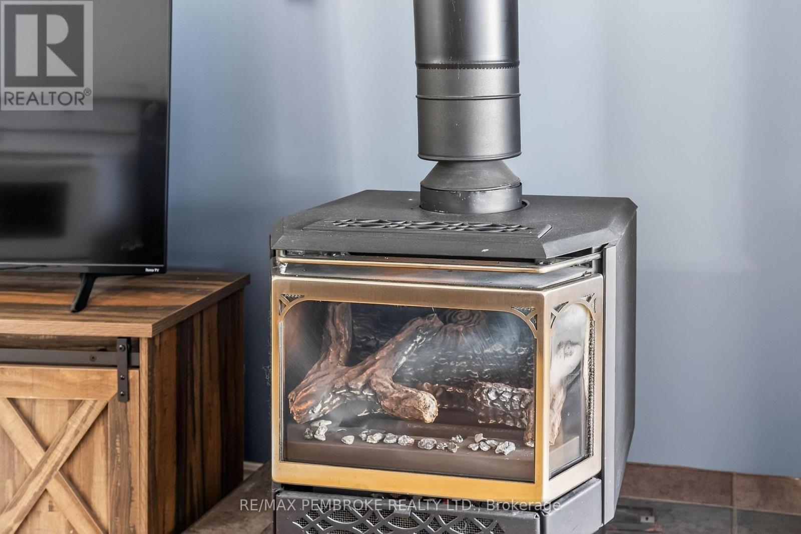 80 Macgregor Bay Trail, Petawawa, Ontario  K8A 8K9 - Photo 40 - X12982788