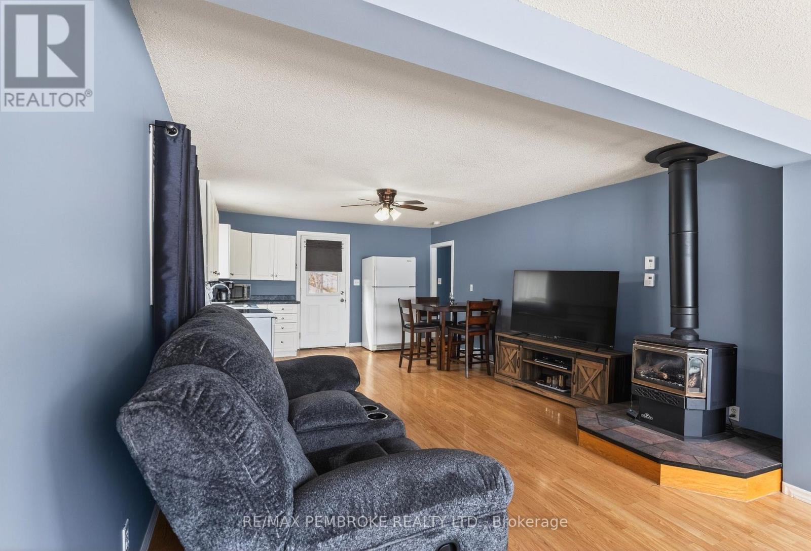 80 Macgregor Bay Trail, Petawawa, Ontario  K8A 8K9 - Photo 39 - X12982788