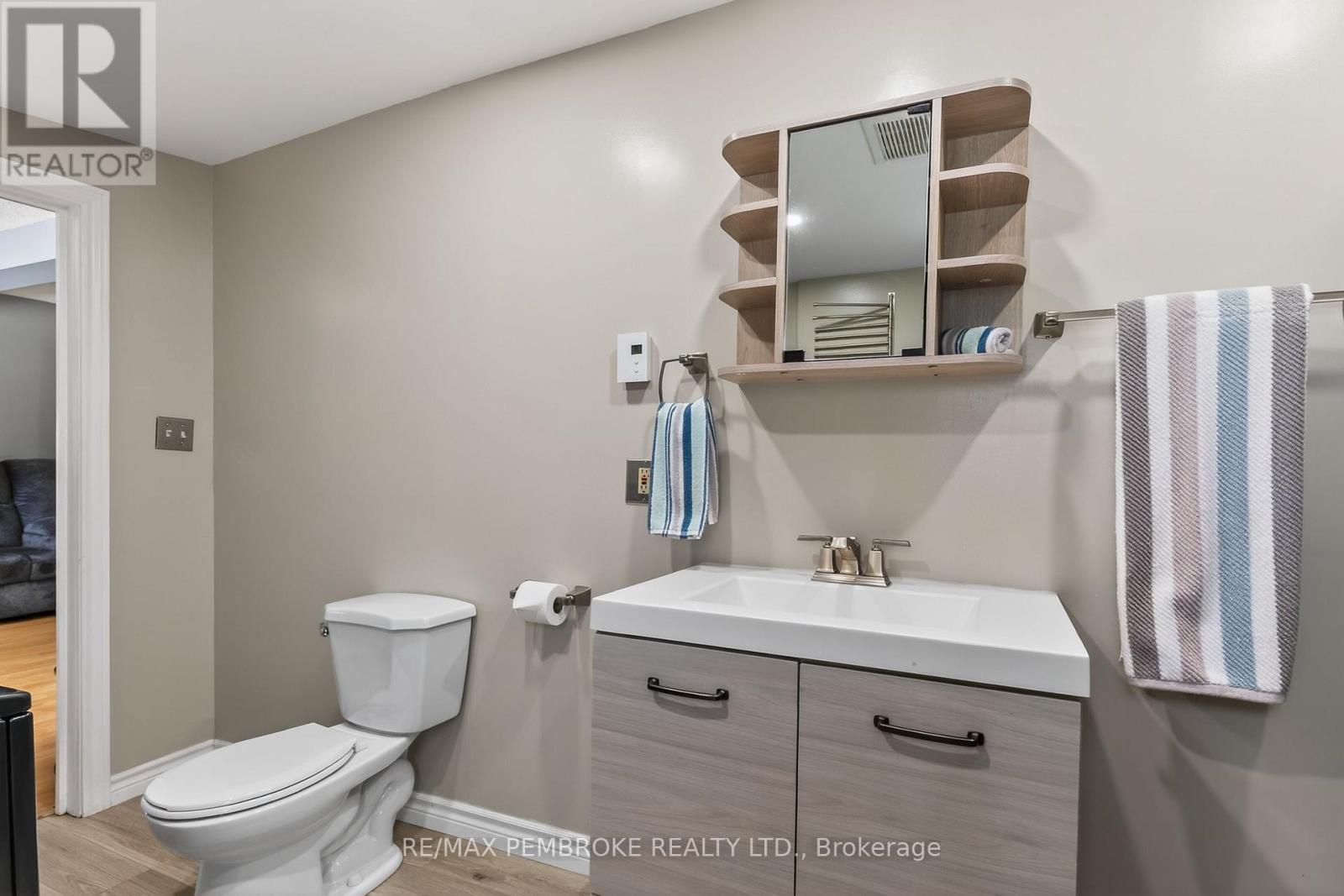 80 Macgregor Bay Trail, Petawawa, Ontario  K8A 8K9 - Photo 42 - X12982788