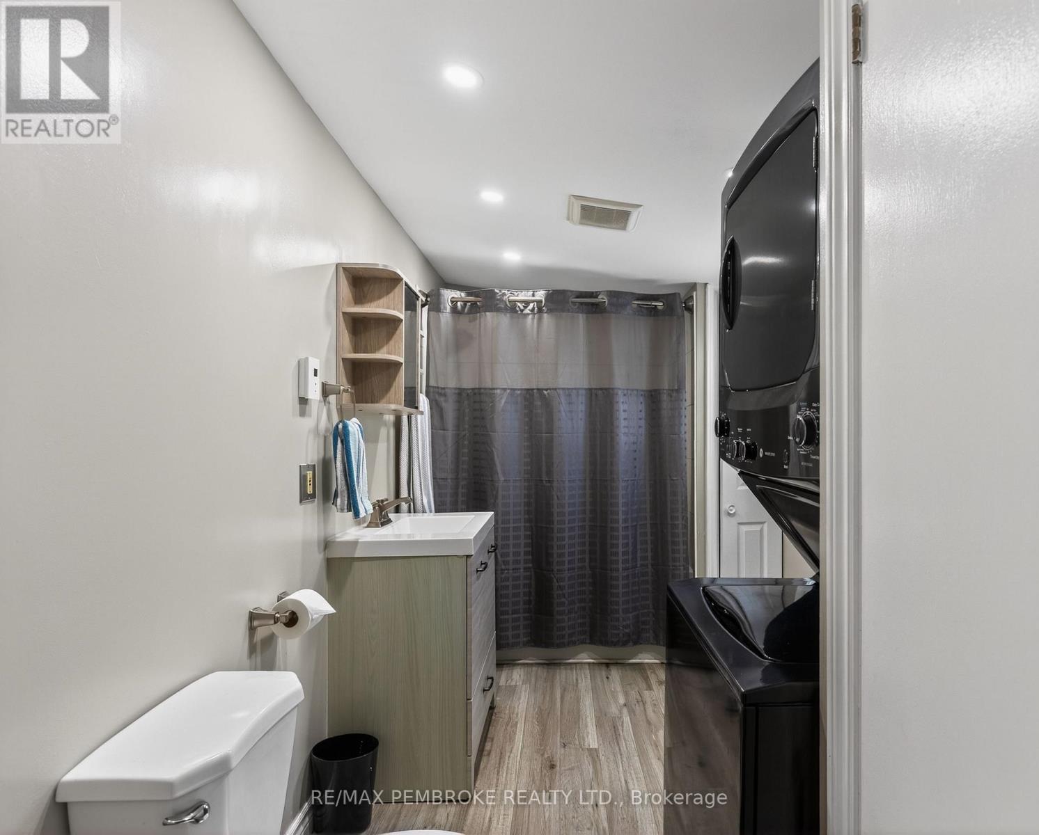 80 Macgregor Bay Trail, Petawawa, Ontario  K8A 8K9 - Photo 41 - X12982788