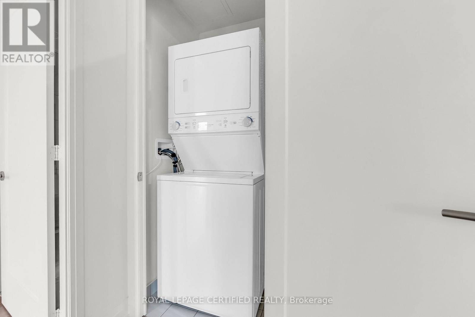 412 - 509 Dundas Street W, Oakville, Ontario  L6M 4M2 - Photo 36 - W13017312