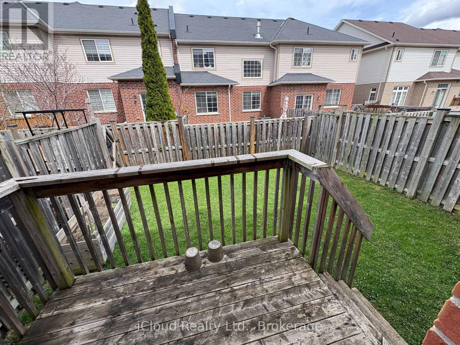 516 Murray Meadows Place, Milton (Cl Clarke), Ontario  L9T 8L8 - Photo 4 - W13017314