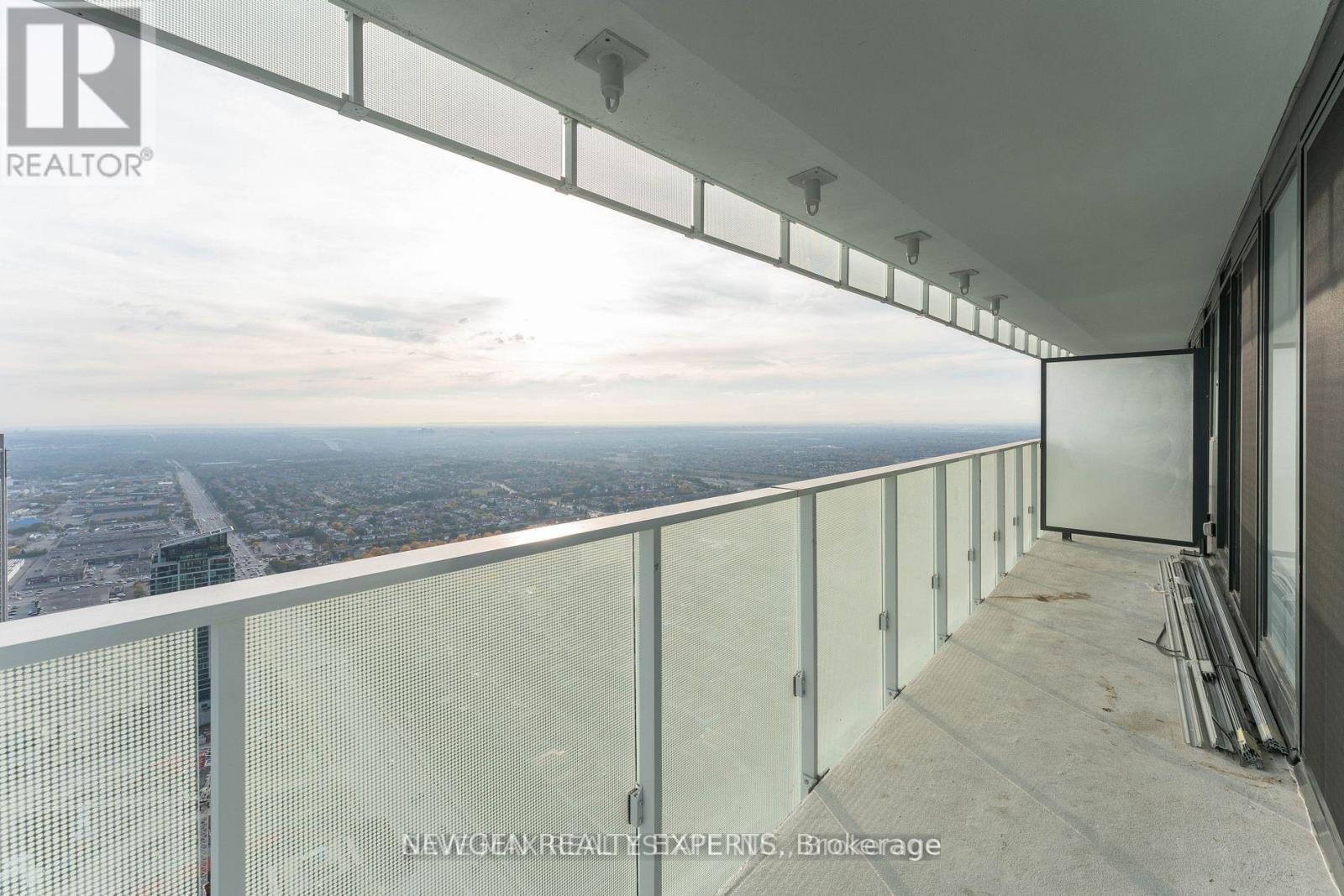 5204 - 3900 Confederation Parkway, Mississauga, Ontario  L5B 0M3 - Photo 20 - W13017318