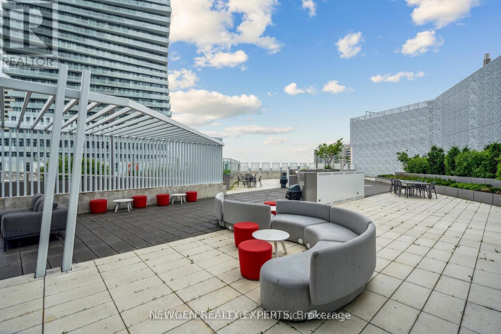 5204 - 3900 Confederation Parkway, Mississauga, Ontario  L5B 0M3 - Photo 23 - W13017318