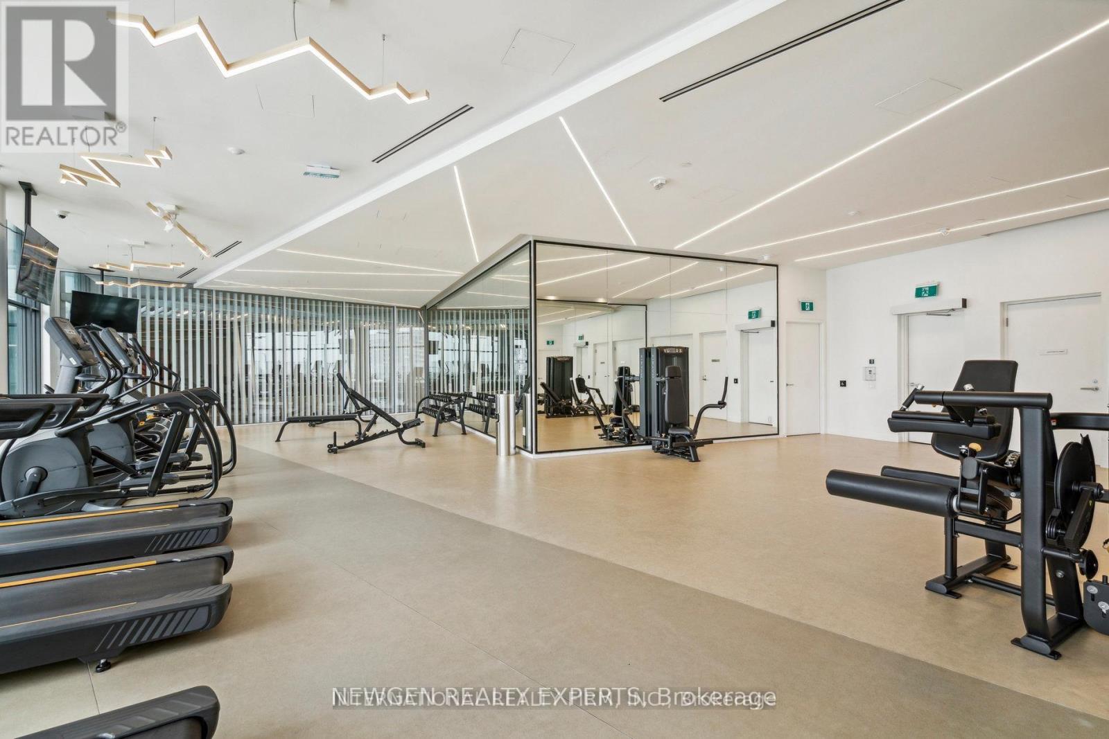 5204 - 3900 Confederation Parkway, Mississauga, Ontario  L5B 0M3 - Photo 26 - W13017318