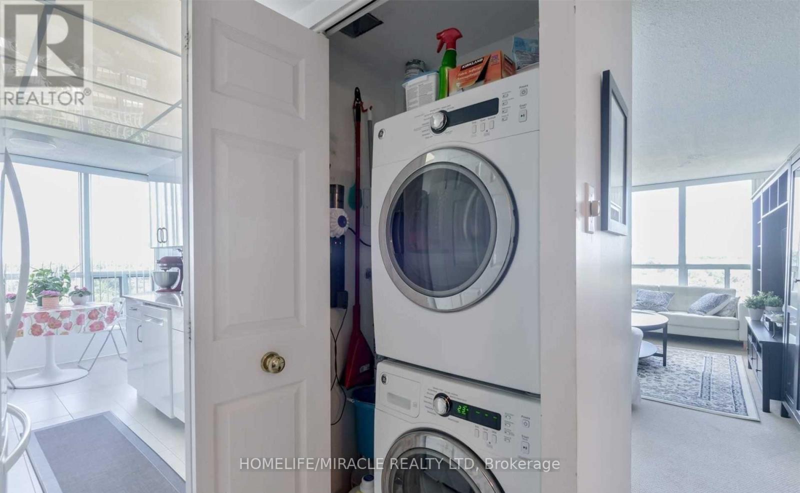 902 - 12 Laurelcrest Street, Brampton, Ontario  L6S 5Y4 - Photo 18 - W13017322