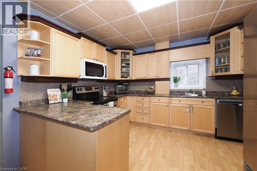 37 Niagara Street, Brantford, Ontario  N3R 4E1 - Photo 11 - 40822035