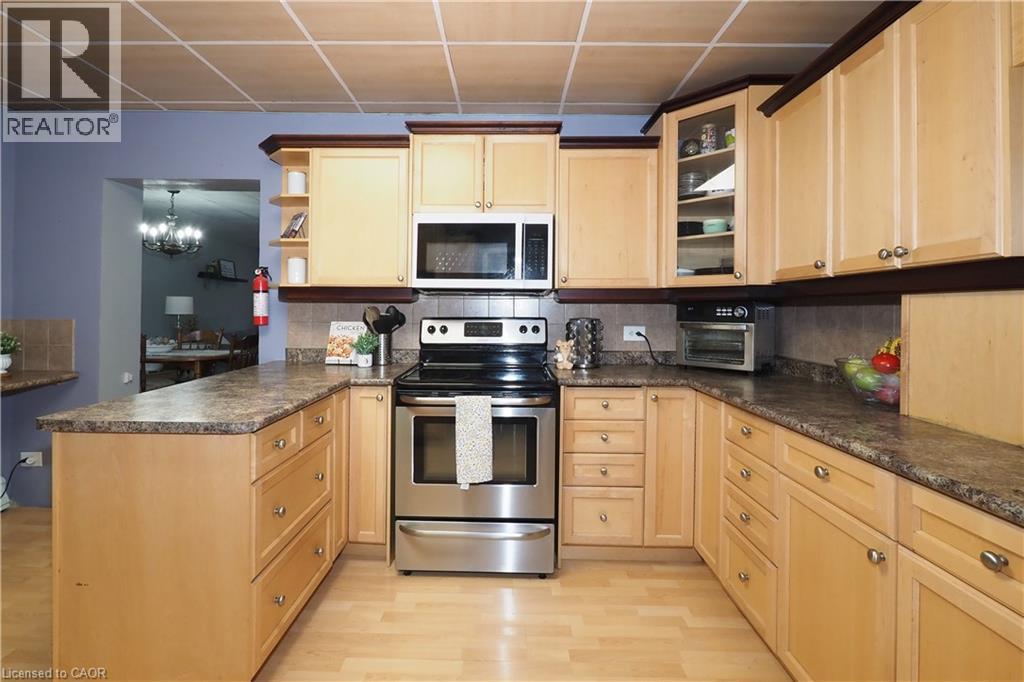 37 Niagara Street, Brantford, Ontario  N3R 4E1 - Photo 12 - 40822035