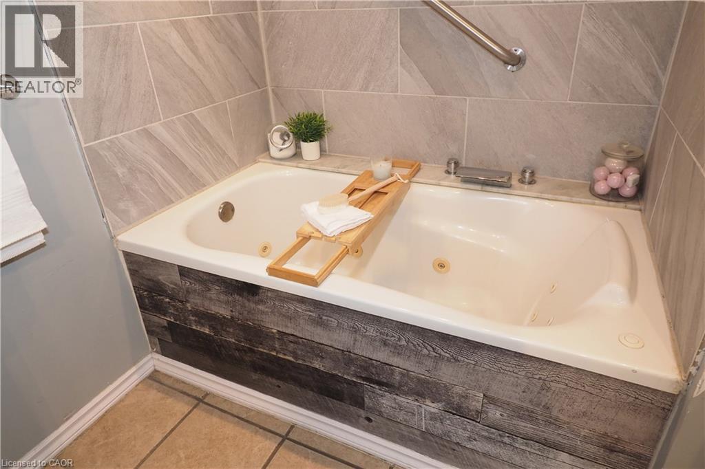 37 Niagara Street, Brantford, Ontario  N3R 4E1 - Photo 20 - 40822035