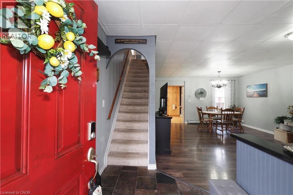 37 Niagara Street, Brantford, Ontario  N3R 4E1 - Photo 5 - 40822035