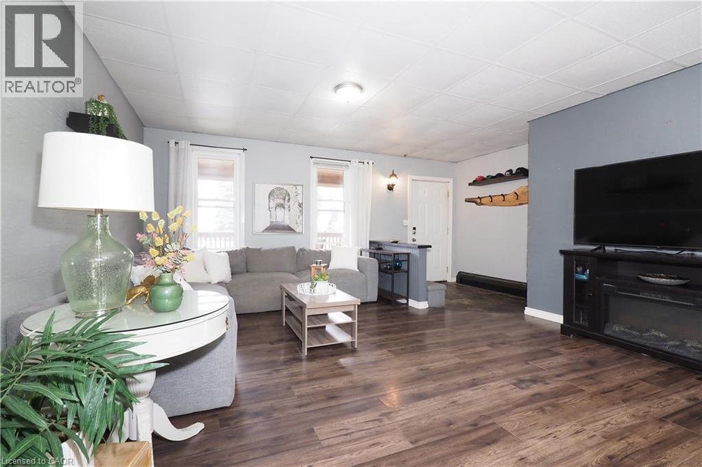 37 Niagara Street, Brantford, Ontario  N3R 4E1 - Photo 8 - 40822035