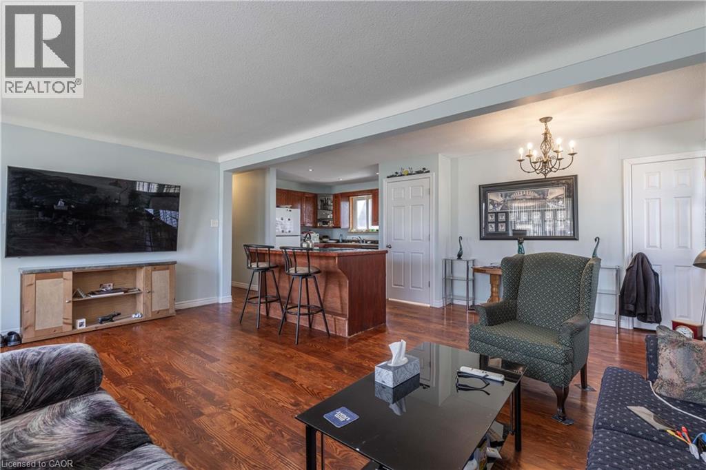 6438 Wendy Drive, Niagara Falls, Ontario  L2G 3H6 - Photo 5 - 40815493