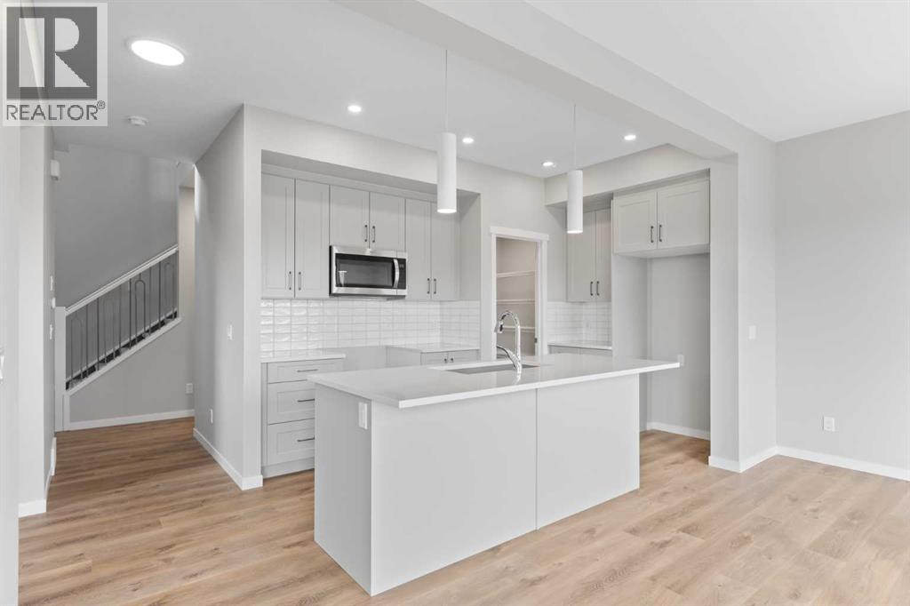 114 Monterey Bay SE, High River, Alberta  T1V 0K3 - Photo 3 - A2267762