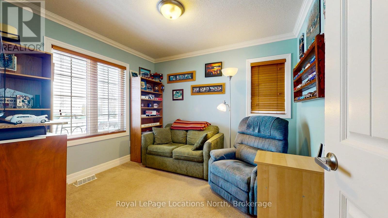 54 New York Avenue, Wasaga Beach, Ontario  L9Z 3A8 - Photo 14 - S13017352