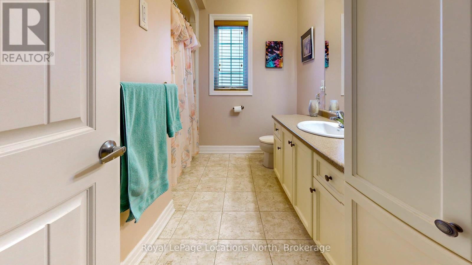 54 New York Avenue, Wasaga Beach, Ontario  L9Z 3A8 - Photo 35 - S13017352