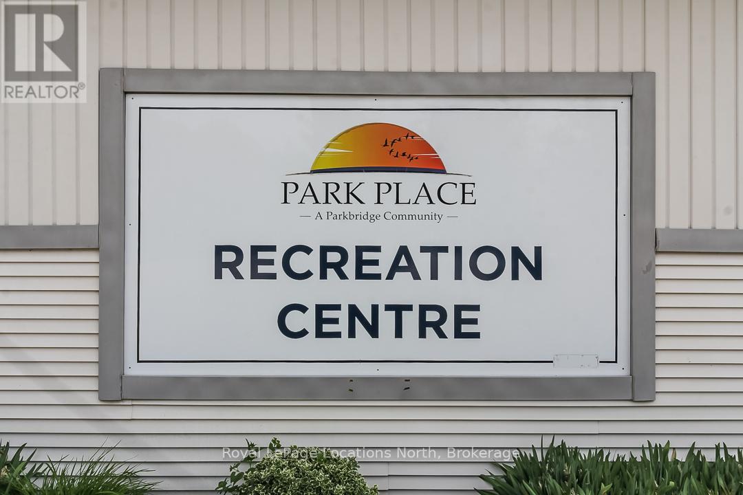 54 New York Avenue, Wasaga Beach, Ontario  L9Z 3A8 - Photo 40 - S13017352