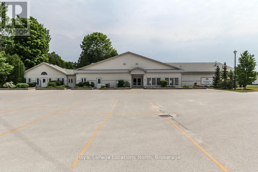 54 New York Avenue, Wasaga Beach, Ontario  L9Z 3A8 - Photo 41 - S13017352