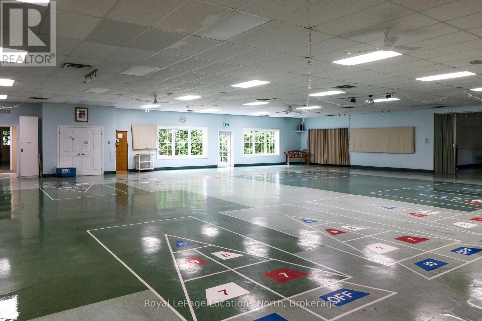 54 New York Avenue, Wasaga Beach, Ontario  L9Z 3A8 - Photo 43 - S13017352