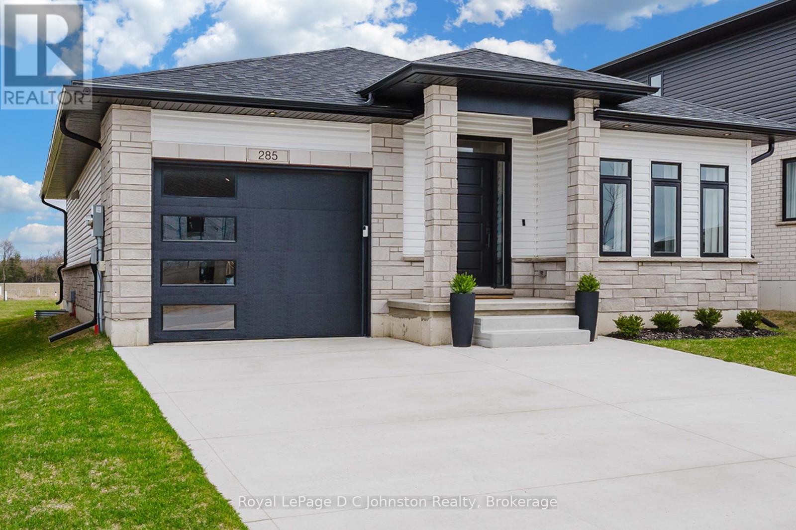 285 MARY ROSE AVENUE, Saugeen Shores, Ontario