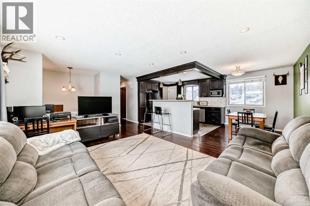 4811 46 Street, Ponoka, Alberta  T4J 1M2 - Photo 10 - A2296995