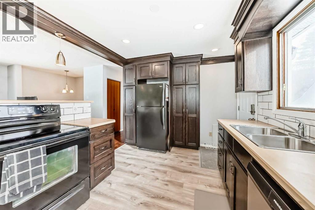 4811 46 Street, Ponoka, Alberta  T4J 1M2 - Photo 4 - A2296995