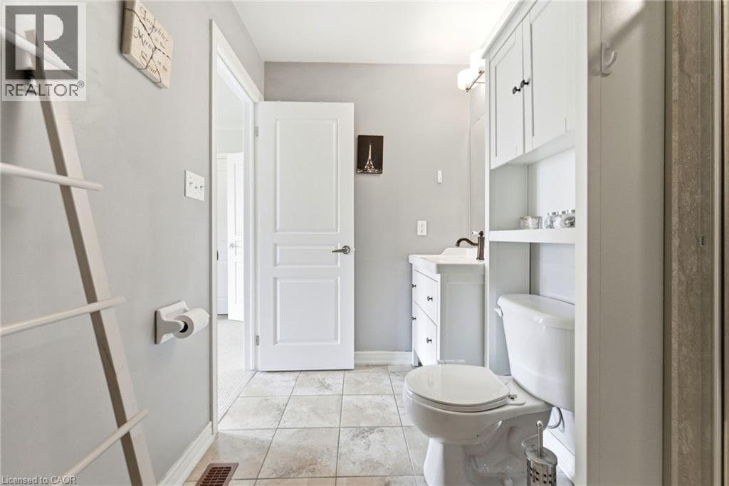 362 Plains Road E Unit# 32, Burlington, Ontario  L7T 0A4 - Photo 19 - 40822121