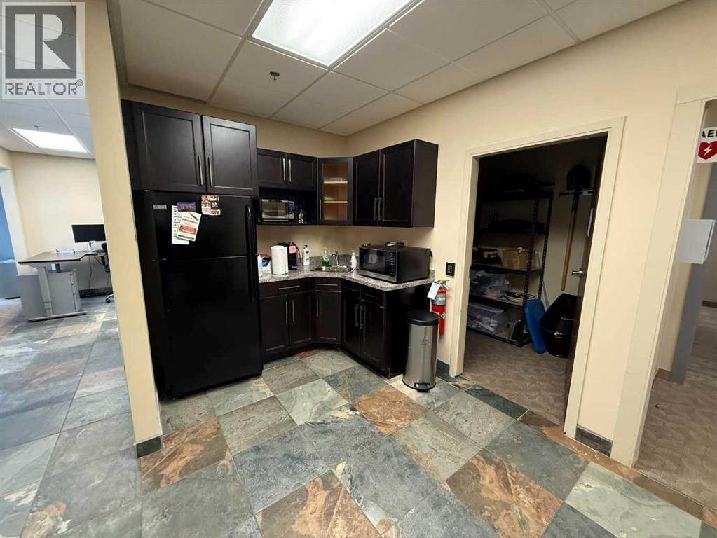 220, 52 Gateway Drive NE, Airdrie, Alberta  T4B 0J6 - Photo 16 - A2301140