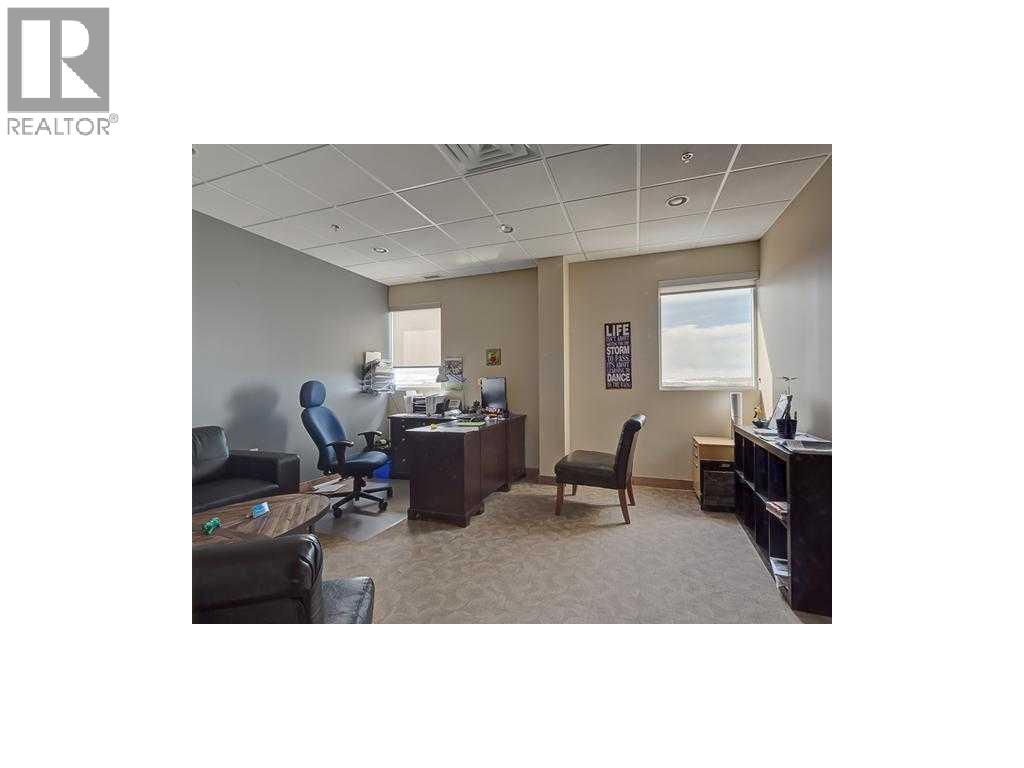 220, 52 Gateway Drive NE, Airdrie, Alberta  T4B 0J6 - Photo 11 - A2301140