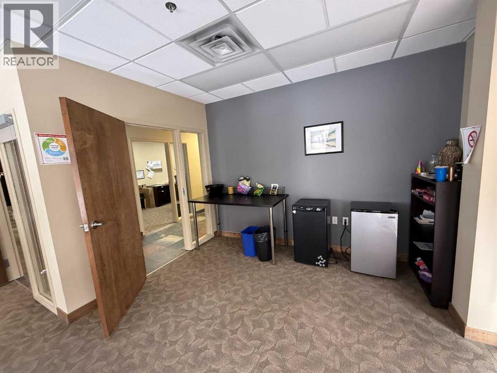 220, 52 Gateway Drive NE, Airdrie, Alberta  T4B 0J6 - Photo 18 - A2301140