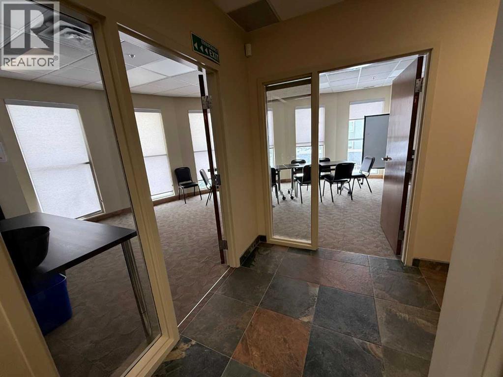 220, 52 Gateway Drive NE, Airdrie, Alberta  T4B 0J6 - Photo 22 - A2301140