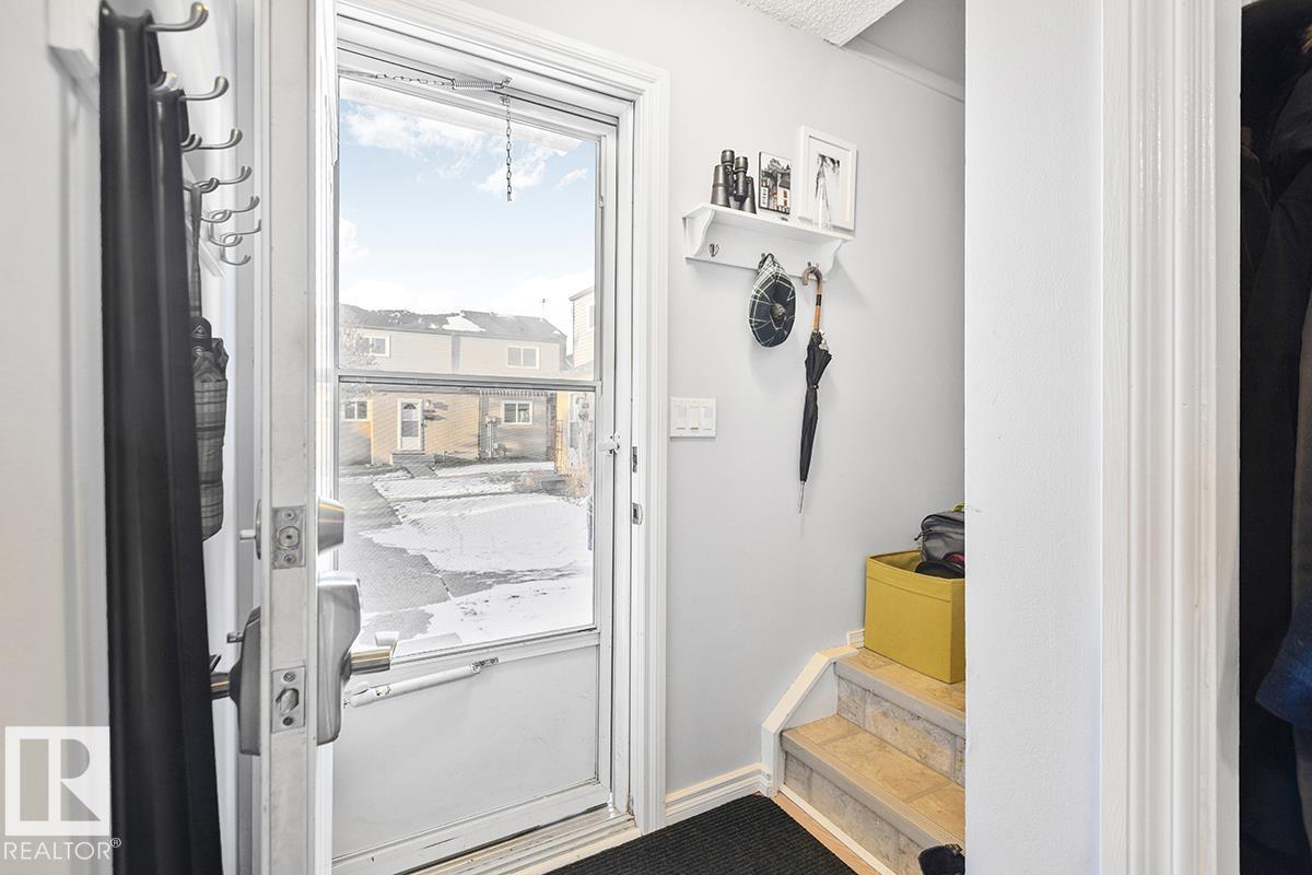 14307 23 St Nw, Edmonton, Alberta  T5Y 1N1 - Photo 2 - E4483124