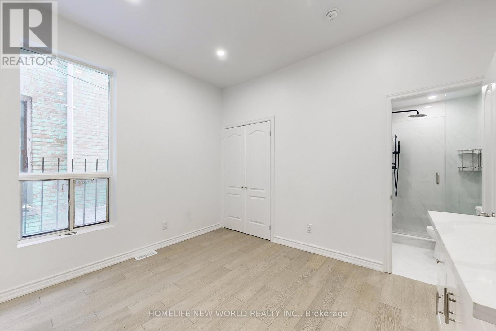 38 Kensington Avenue, Toronto, Ontario  M5T 2J9 - Photo 13 - C13017336