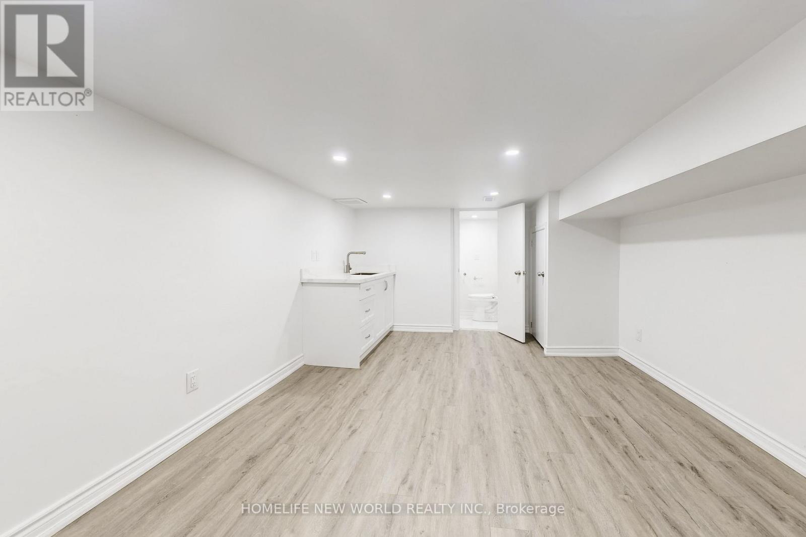 38 Kensington Avenue, Toronto, Ontario  M5T 2J9 - Photo 34 - C13017336