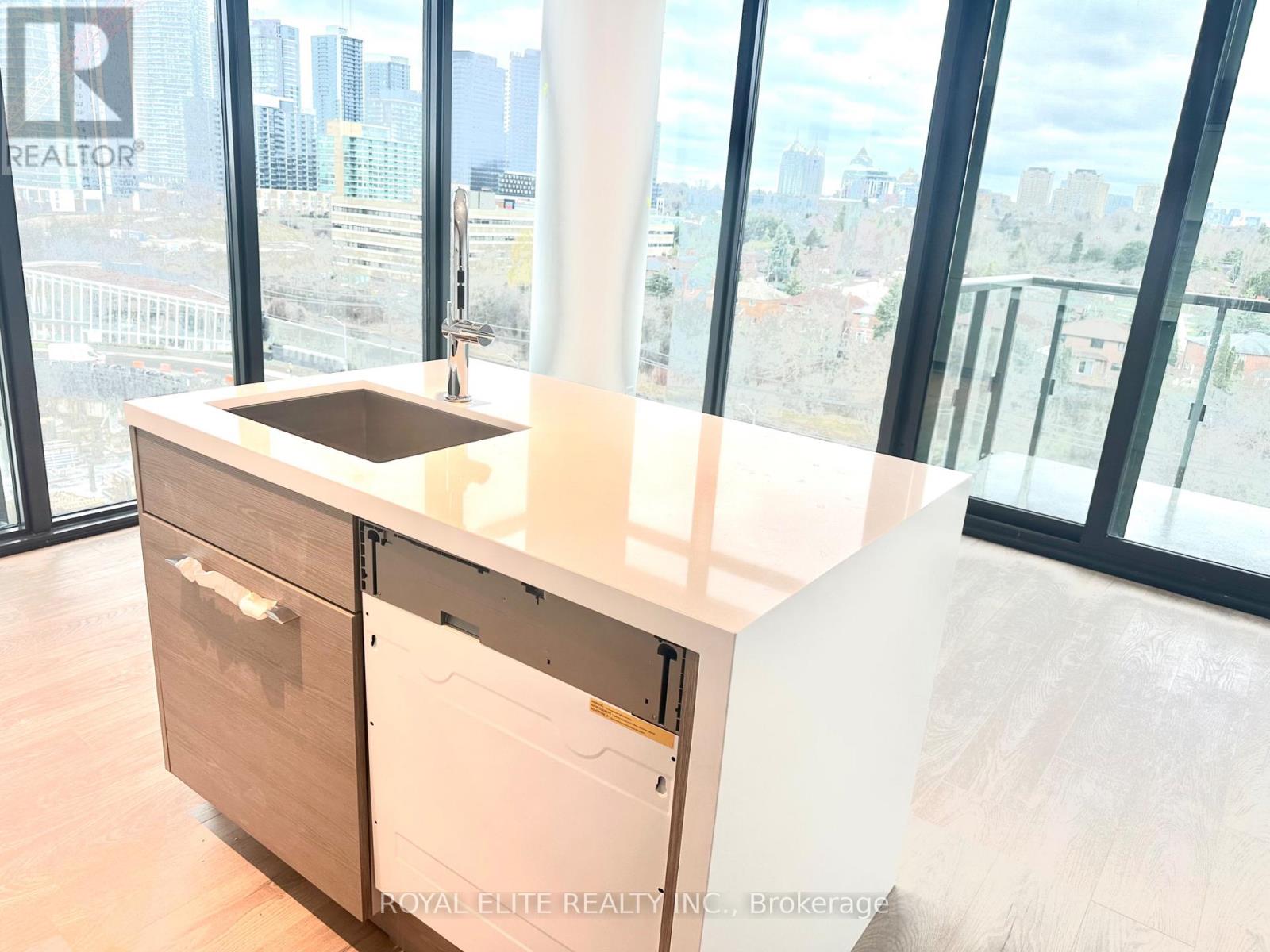 910 - 29 Green Trail Court, Toronto, Ontario  M2K 0J9 - Photo 7 - C13017342