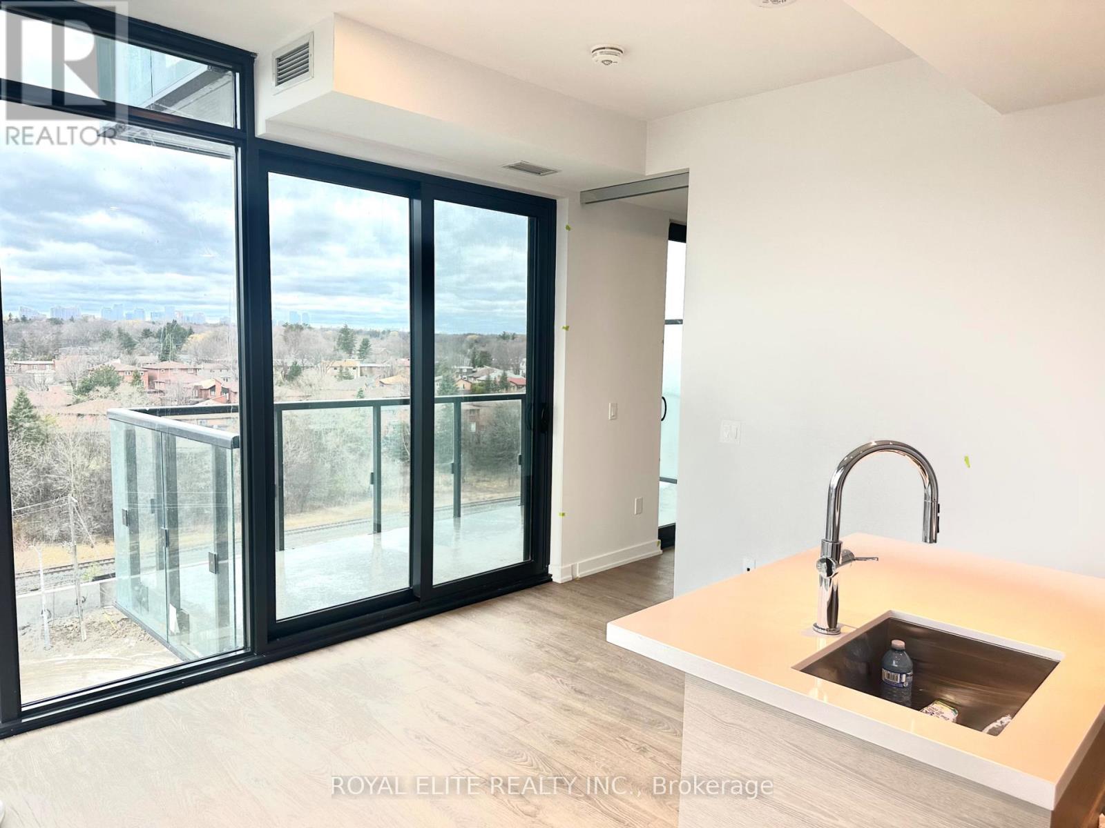 910 - 29 Green Trail Court, Toronto, Ontario  M2K 0J9 - Photo 8 - C13017342