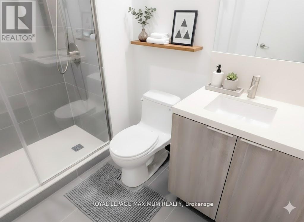 2020 Bathurst Street, Toronto, Ontario  M5P 0A6 - Photo 16 - C13017348