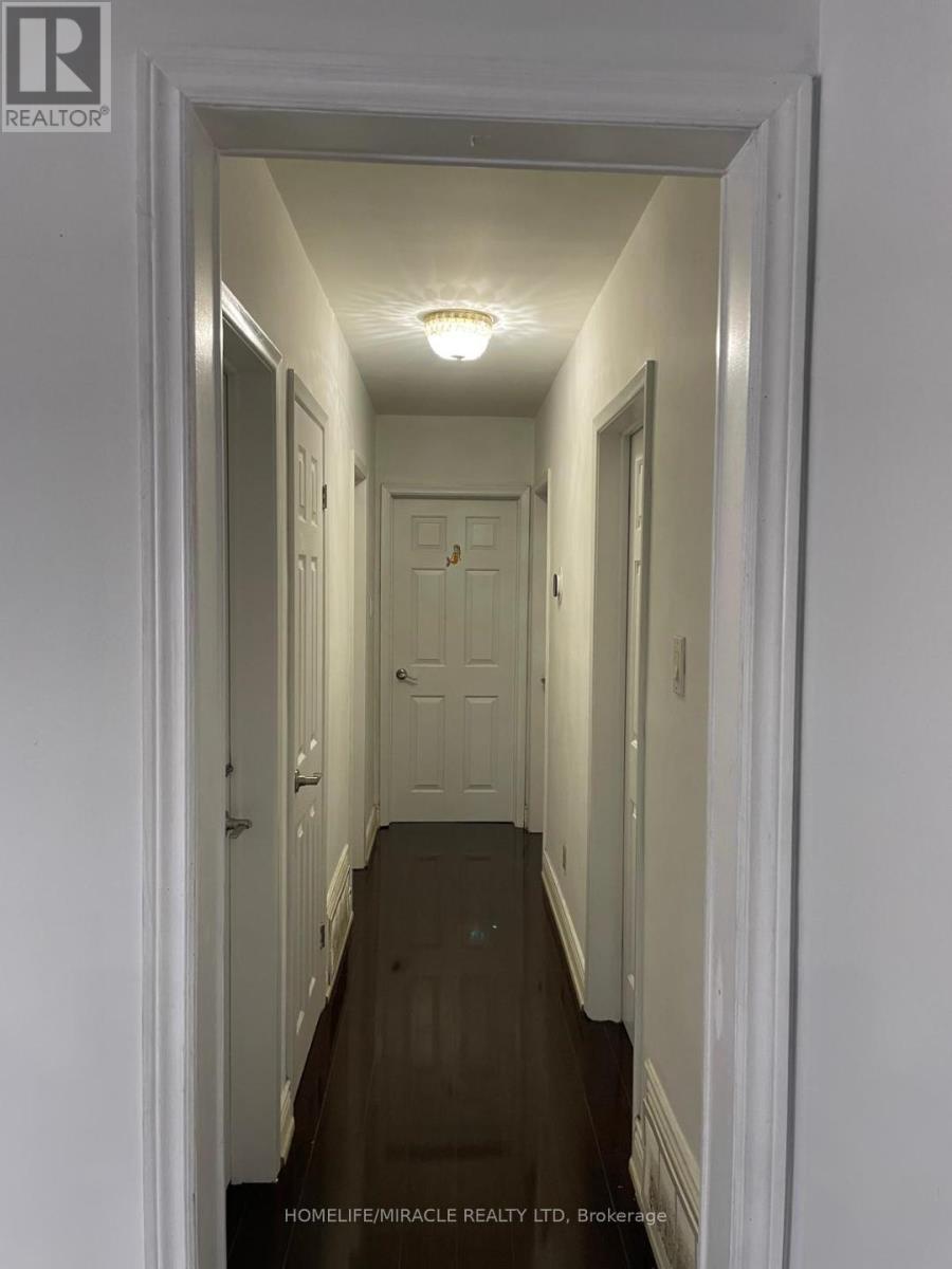 Main - 422 Brimorton Drive, Toronto, Ontario  M1H 2E5 - Photo 4 - E13017356