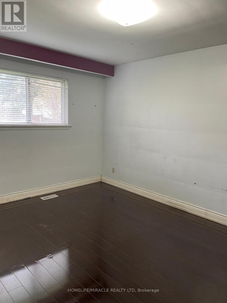 Main - 422 Brimorton Drive, Toronto, Ontario  M1H 2E5 - Photo 7 - E13017356