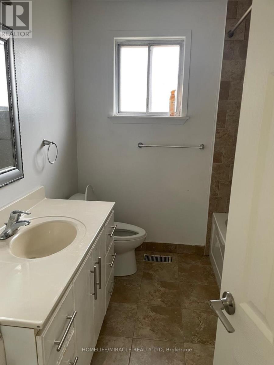 Main - 422 Brimorton Drive, Toronto, Ontario  M1H 2E5 - Photo 9 - E13017356