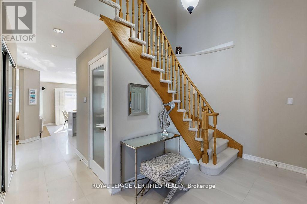 3898 Parkgate Drive, Mississauga, Ontario  L5N 7B4 - Photo 22 - W12964462