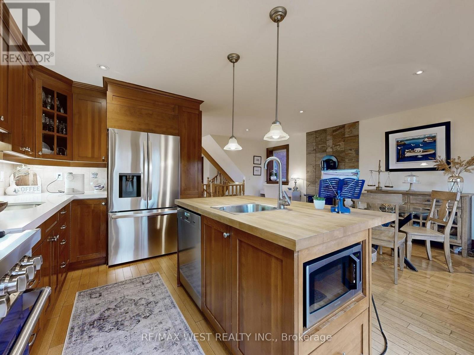 69 Mayfield Avenue, Toronto, Ontario  M6S 1K4 - Photo 14 - W13004458