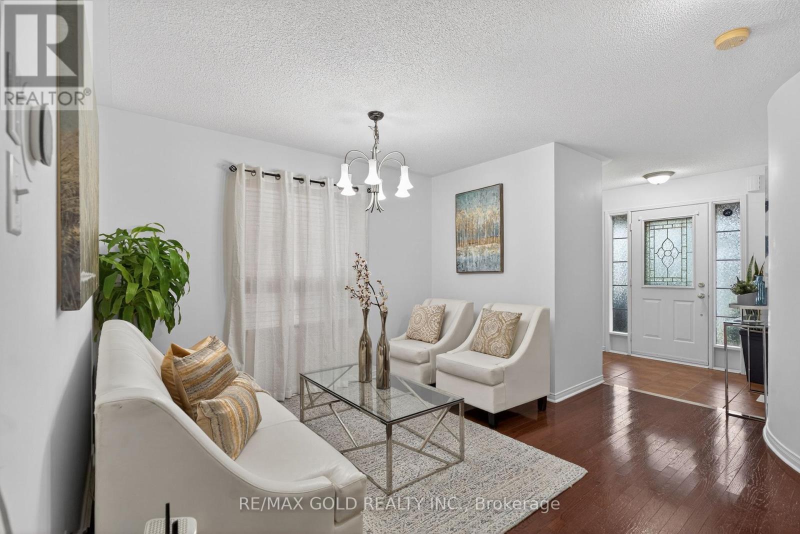 94 Mccrimmon Drive, Brampton, Ontario  L7A 2Z6 - Photo 8 - W13016722