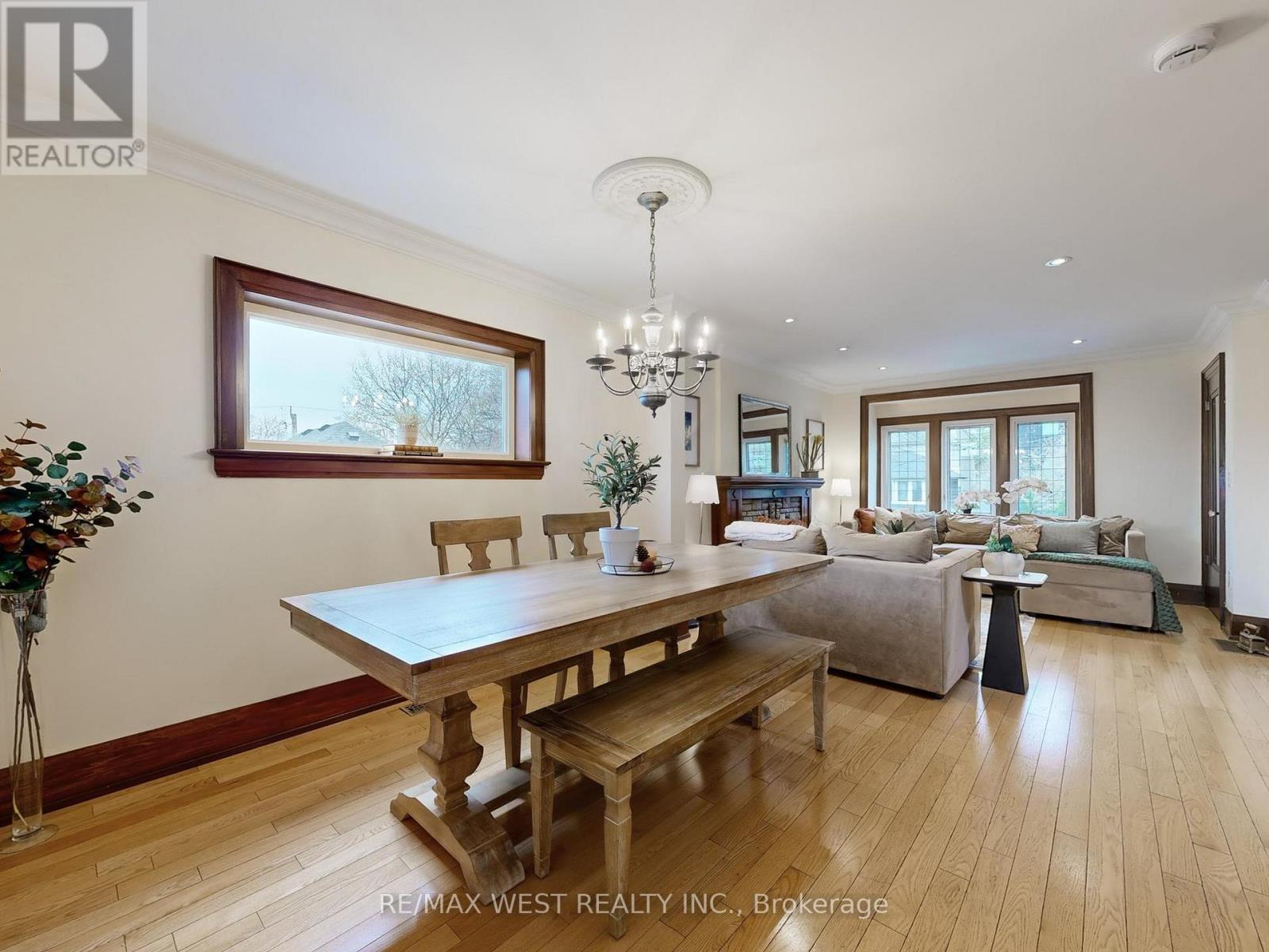 69 Mayfield Avenue, Toronto, Ontario  M6S 1K4 - Photo 9 - W13004458