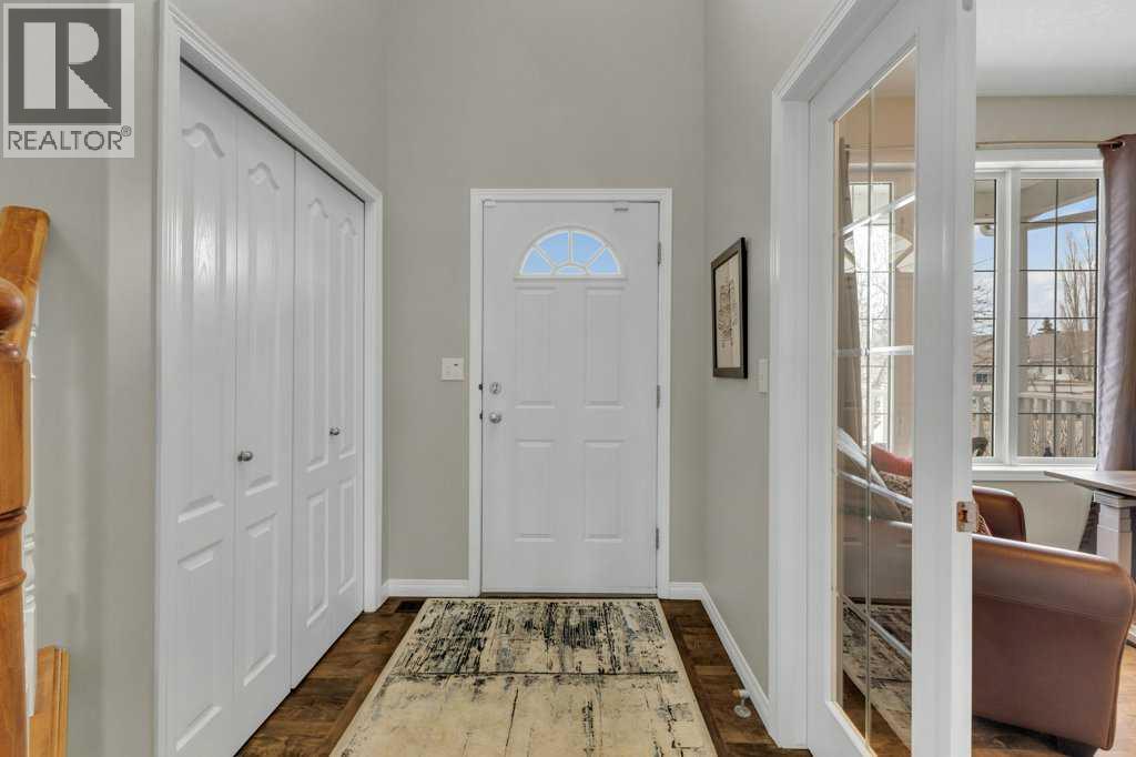 190 Asmundsen Avenue, Red Deer, Alberta  T4R 2X5 - Photo 5 - A2300631