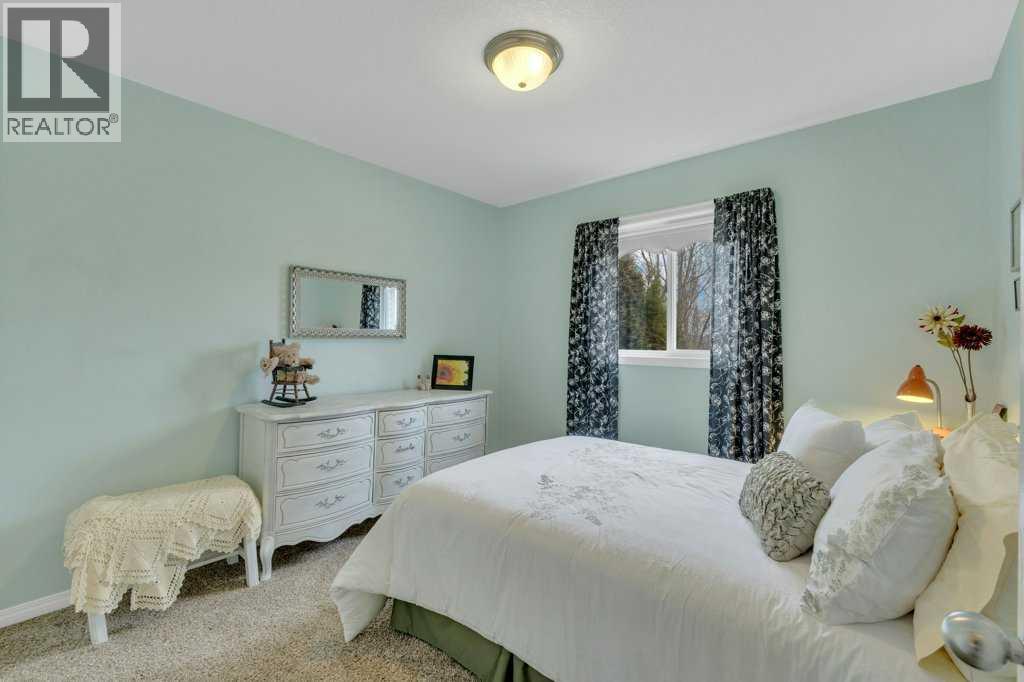 190 Asmundsen Avenue, Red Deer, Alberta  T4R 2X5 - Photo 27 - A2300631