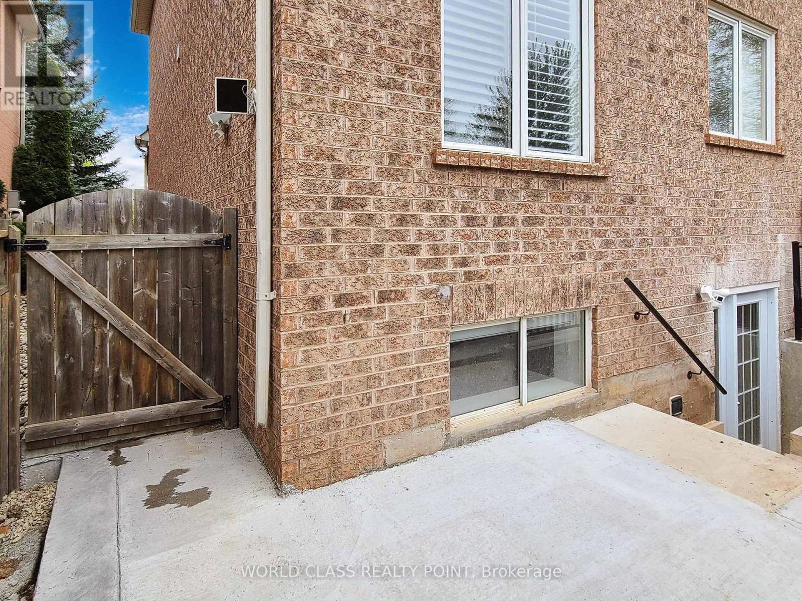 Bsmt 2290 Canonridge Circle, Oakville, Ontario  L6M 4T9 - Photo 4 - W13017364