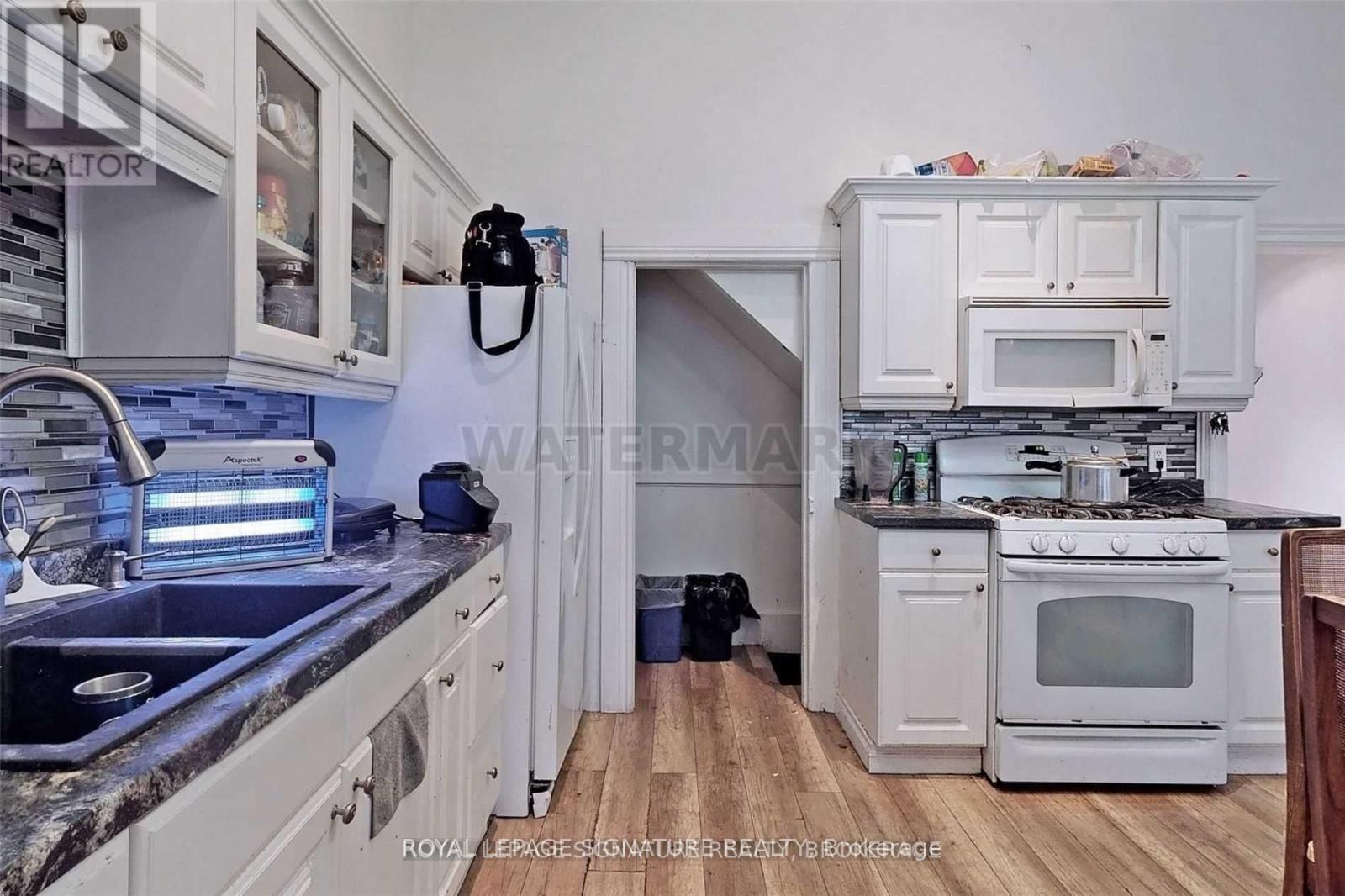 362a Queen Street S, Mississauga, Ontario  L5M 1M2 - Photo 17 - W13017366