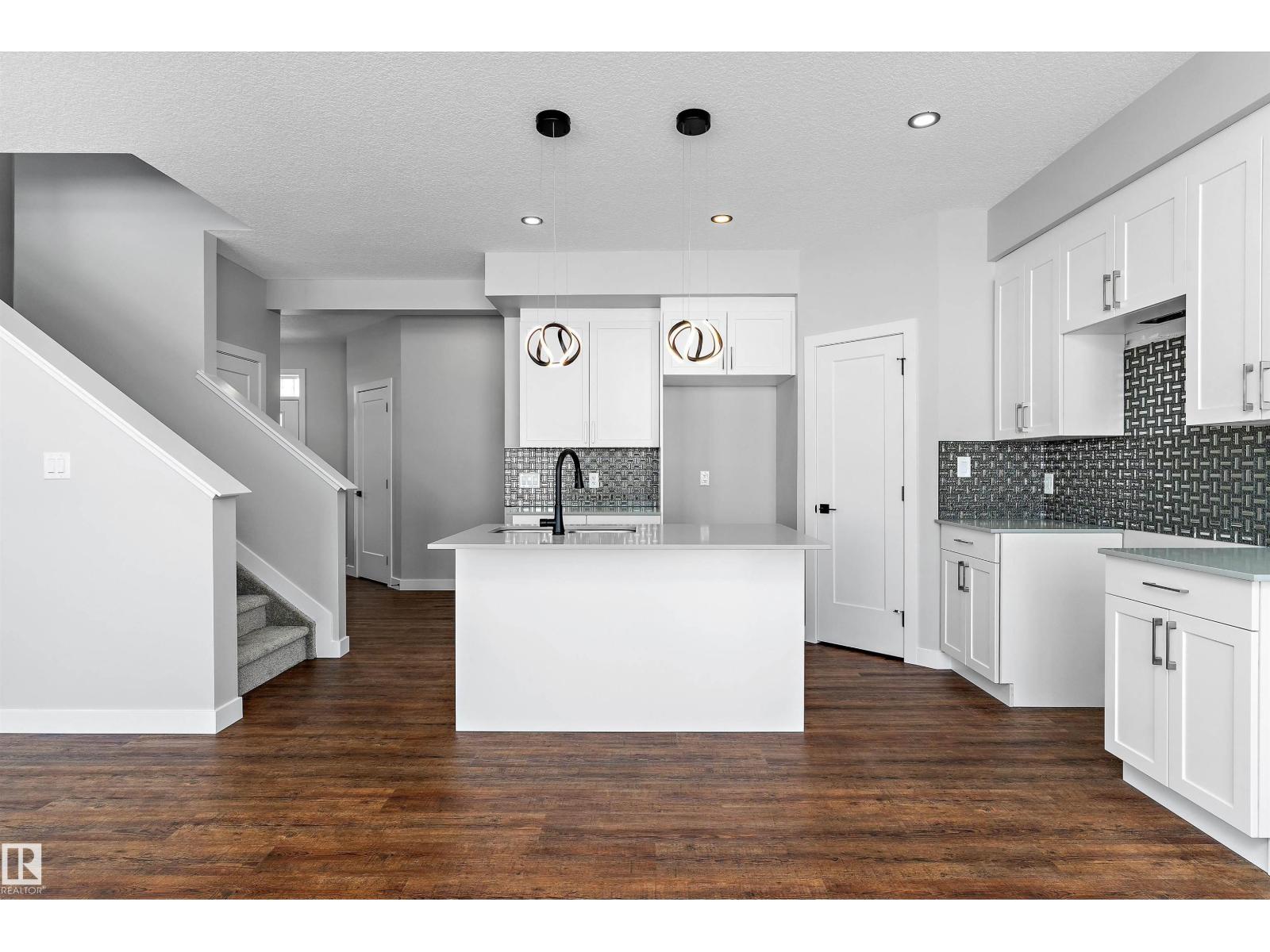 72 Maple Cr, Gibbons, Alberta  T0A 1N0 - Photo 4 - E4483127